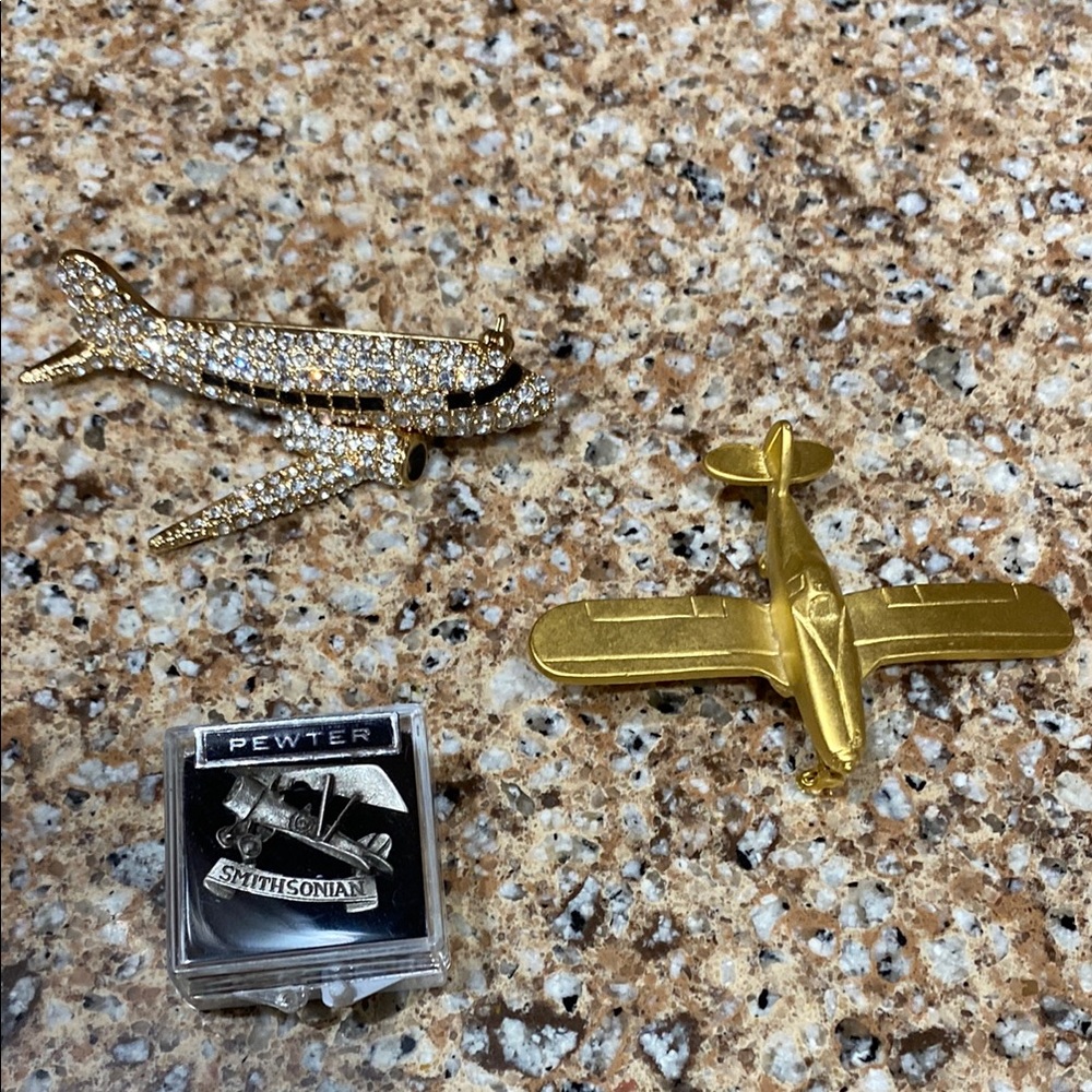 Gold Airplane Brooch Set